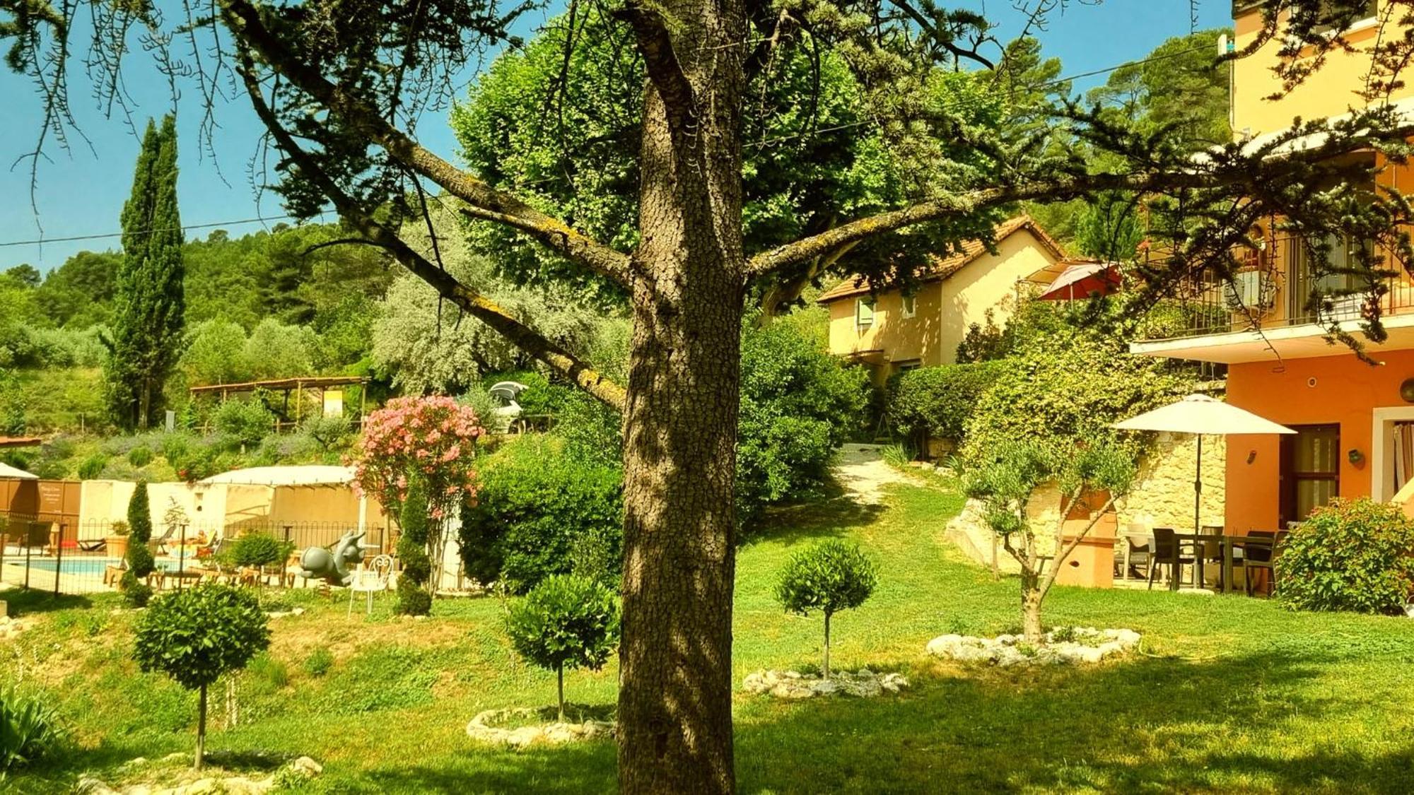 L'Oustaou Du Luberon Et Spa Villelaure 외부 사진